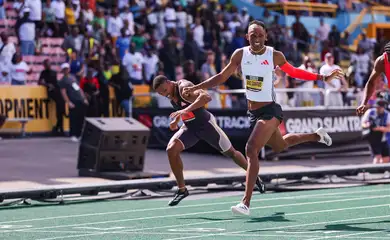 Um dia após vencer os 400m com barreiras, Alison dos Santos ganhar os 400m rasos em Kingston - em 06/04/2025