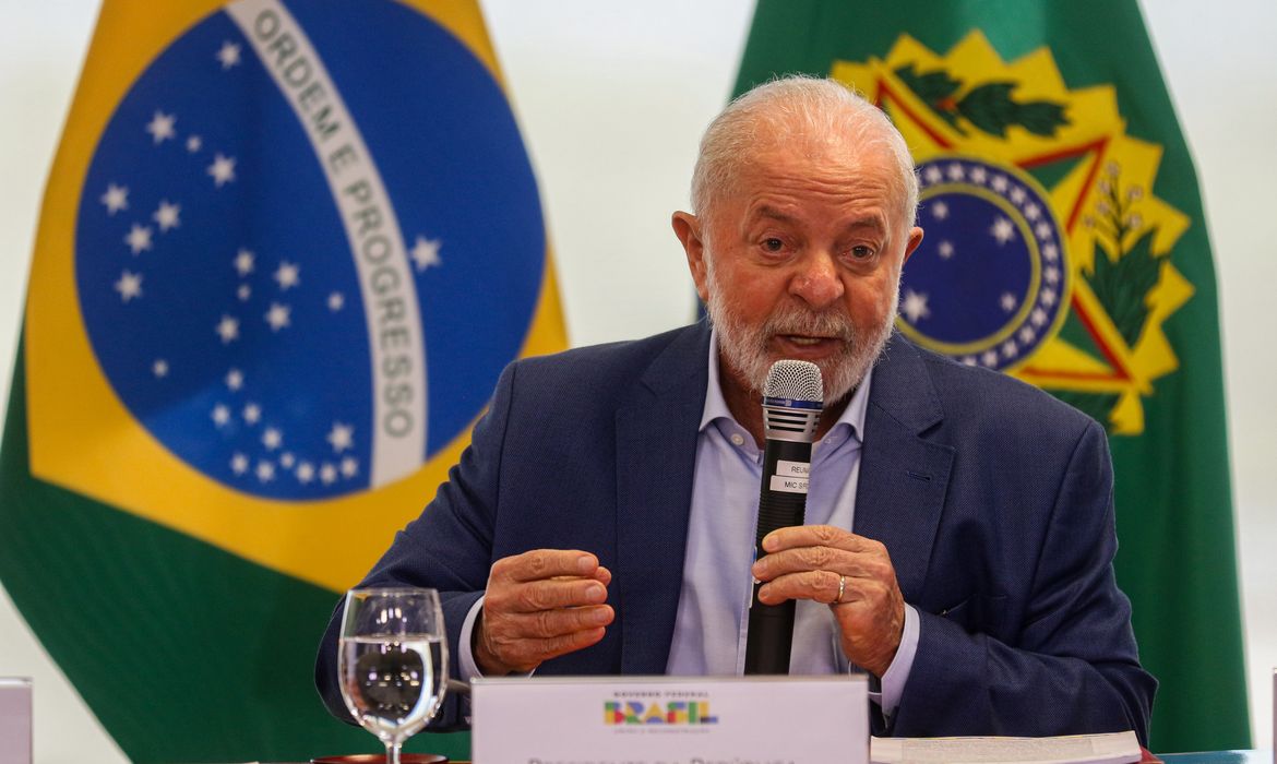 Brasília (DF) 03/11/2023 – O presidente Luiz Inácio Lula da Silva coordena reunião ministerial sobre infraestrutura e o Novo Programa de Aceleração do Crescimento (PAC)
Foto: José Cruz/Agência Brasil