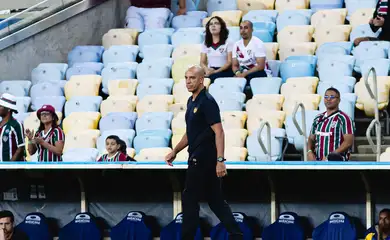Rio de Janeiro (RJ), 03/05/2025 - Técnico Pepa comanda o Sport à beira do gramado do Maracanã, na partida contra o Fluminense. Foto: Paulo Paiva/Press Foto Club