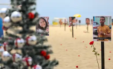 Rio de Janeiro (RJ), 18/12/2024 - Rio de Paz faz ato contra mortes de crianças por violência, na praia de Copacabana, na zona sul do Rio de Janeiro. Foto: Tomaz Silva/Agência Brasil