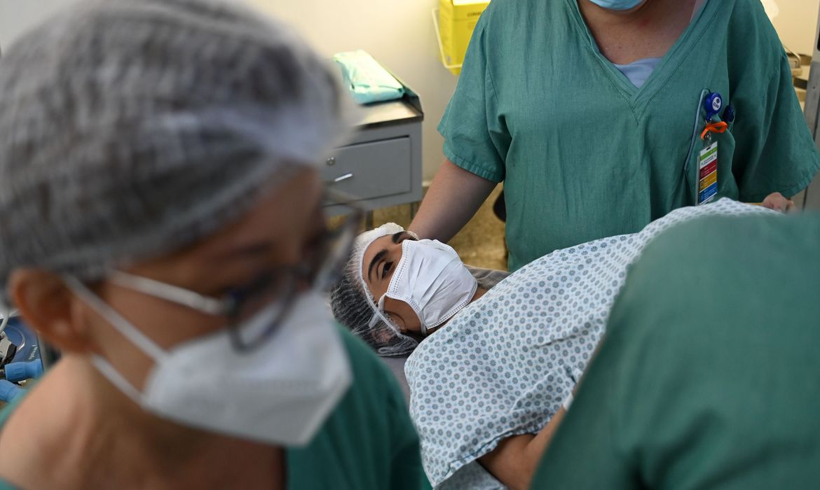 Mãe dá à luz quíntuplos em São Paulo