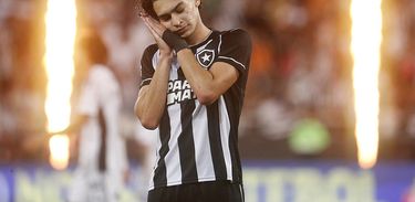 Botafogo é o líder do Brasileirão com 12 pontos