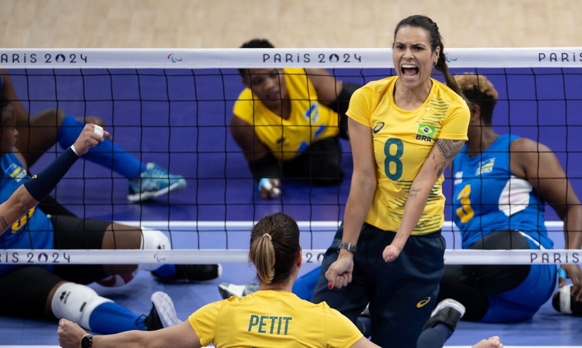 Seleção brasileira feminina de vôlei vence Ruanda na estreia da Paralimpíada de Paris - em 29/08/2024