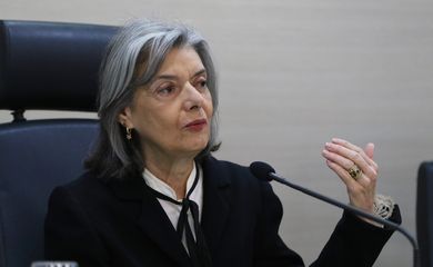 A ministra do Supremo Tribunal Federal (STF) Cármen Lúcia palestra no curso de iniciação para  juízes que tomaram posse este ano, na Escola da Magistratura do Estado do Rio (Emerj), no centro da cidade.