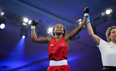 Jucielen fatura ouro na categoria 57 kg, na etapa da Copa do Mundo de boxe, em 05/04/2025