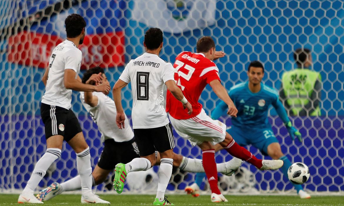 Copa 2018: Egito e Rússia. Artem Dzyuba, da Rússia, marca o terceiro gol da equipe.