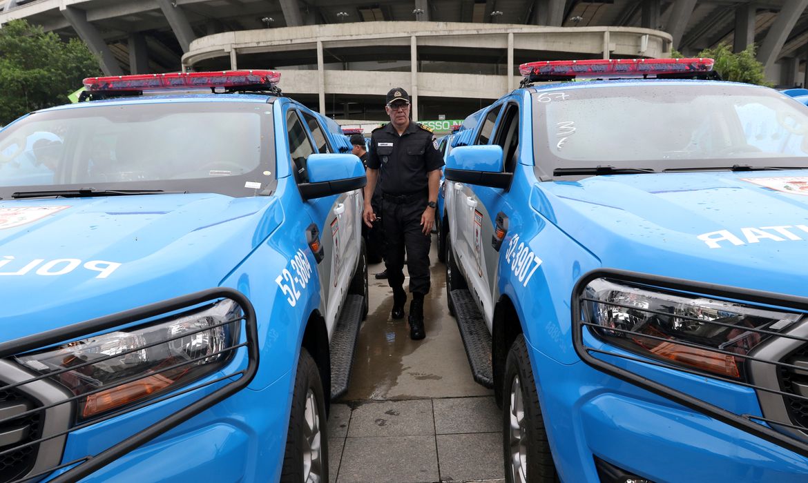 A secretaria de estado de Polícia Militar do Rio de Janeiro entrega  mais um lote de 114 viaturas adquiridas no ano passado para recompor a frota da corporação.
