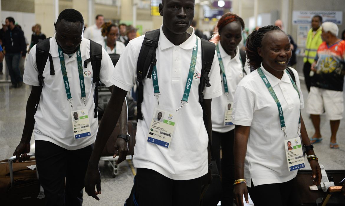 Rio de Janeiro - Equipe de atletas refugiados do Quênia desembarca no Rio para participar dos Jogos Olímpicos (Tomaz Silva/Agência Brasil)