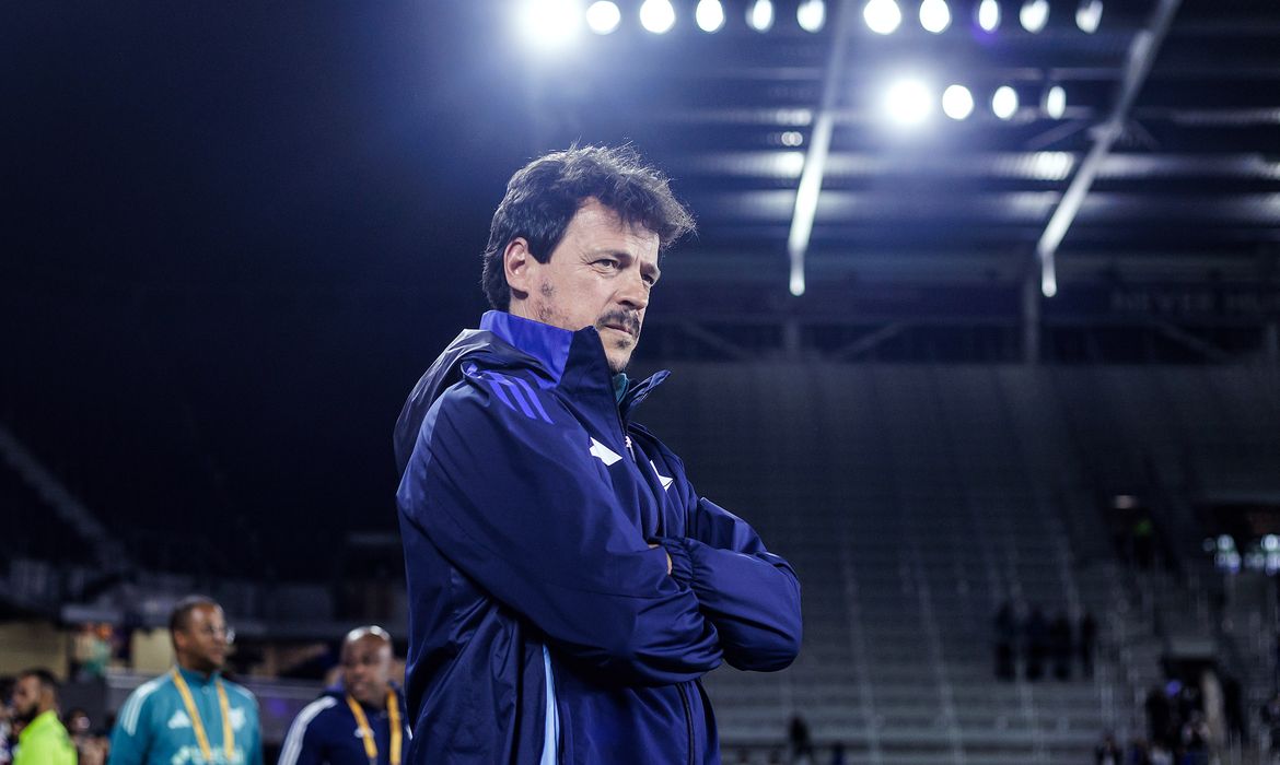 Técnico Fernando Diniz - Cruzeiro - 2025