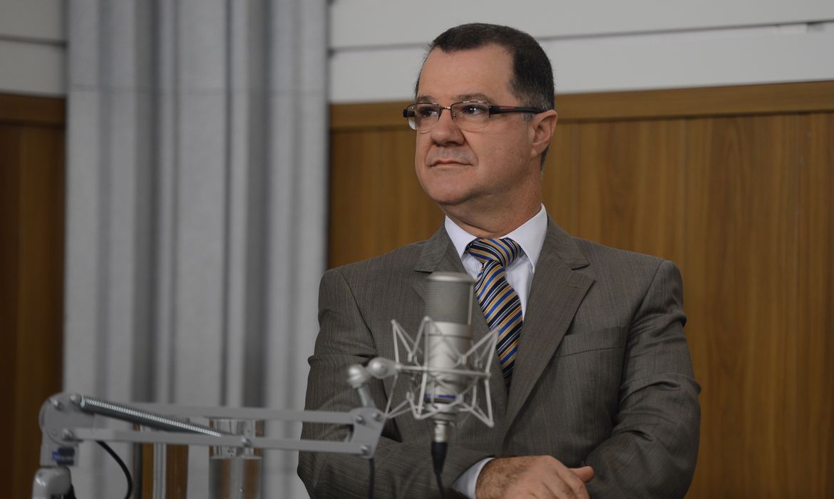 O ministro Carlos Gabas participou do programa Bom Dia, Ministro