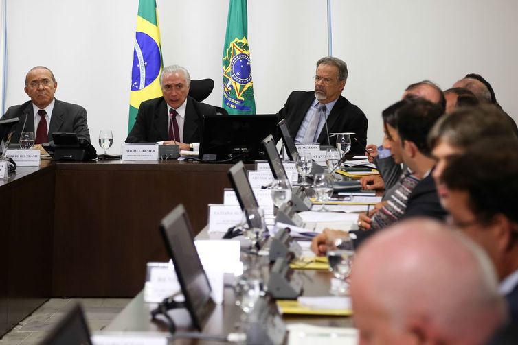 Presidente Temer comanda reunião do Comitê Federal de Assistência Emergencial