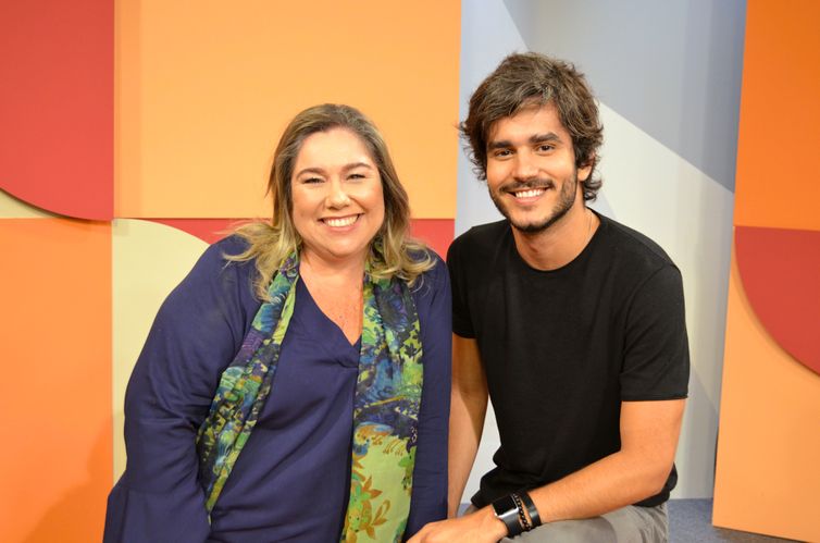 Katy Navarro e Bruno Barros nos bastidores do Sem Censura