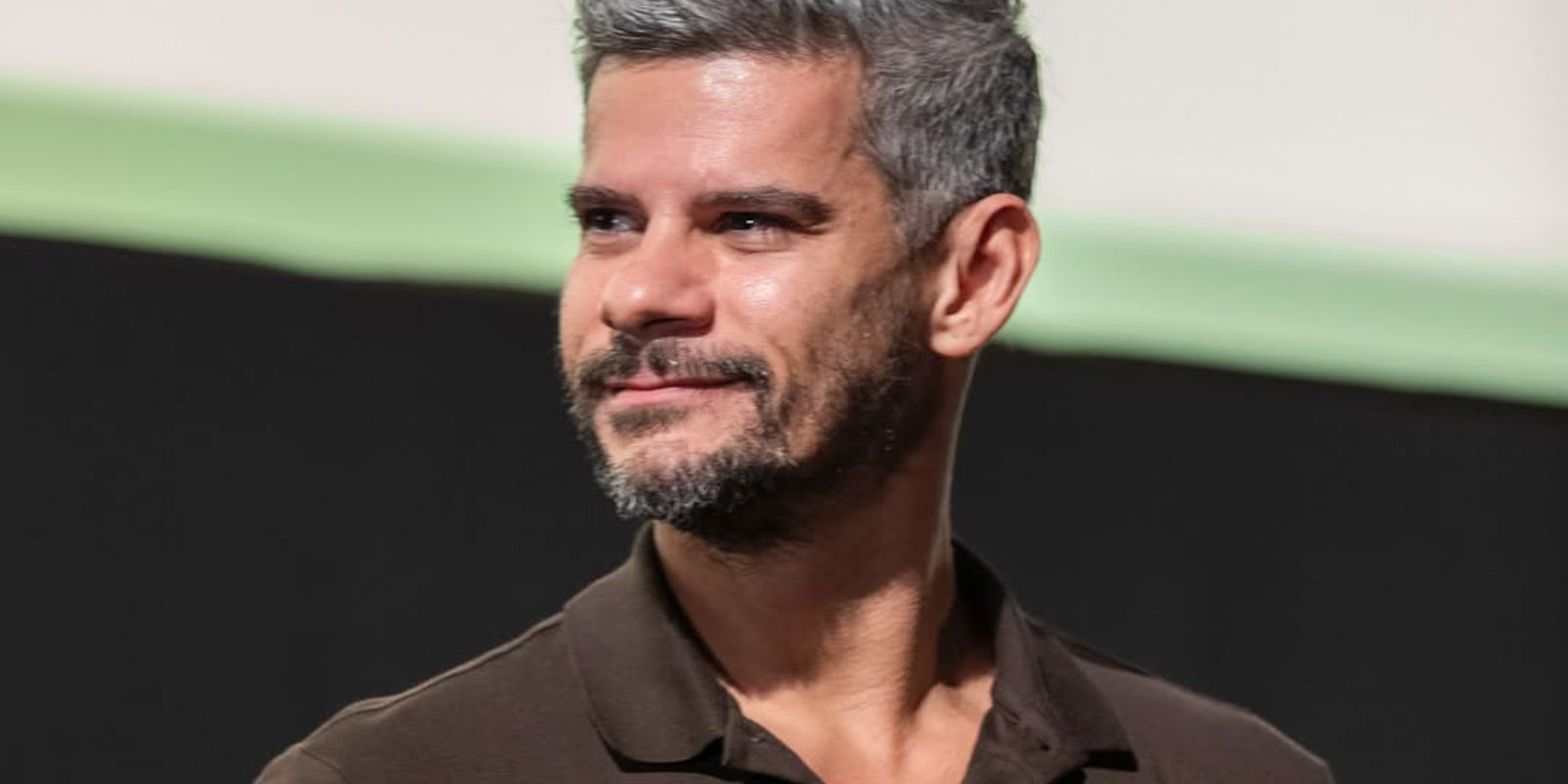 Thiago Soares Cria Novo Espetáculo para a Bienal de Dança do Ceará