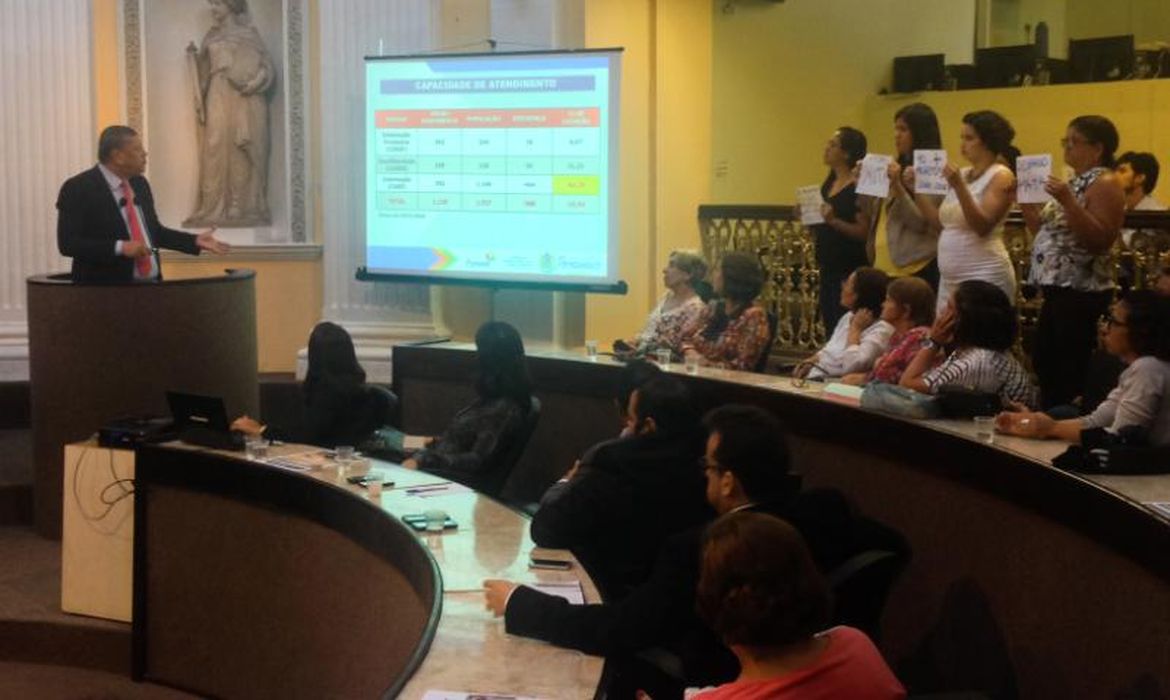 Recife - A comissão participou de audiência pública na Assembleia Legislativa de Pernambuco feita para tratar do sistema socioeducativo de Pernambuco (Sumaia Villela-Agência Brasil)