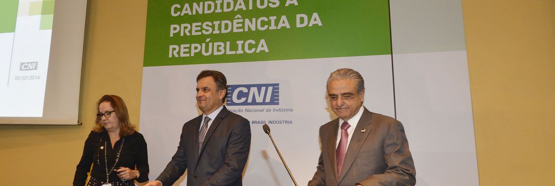 O candidato à Presidência da República, Aécio Neves participa de encontro com empresários promovido pela CNI, em Brasília