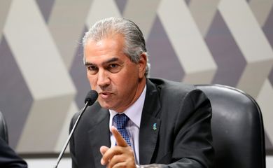 Brasília - O governador do Mato Grosso do Sul, Reinaldo Azambuja, participa de audiência pública da Comissão Mista Especial sobre a Lei Kandir (Wilson Dias/Agência Brasil)