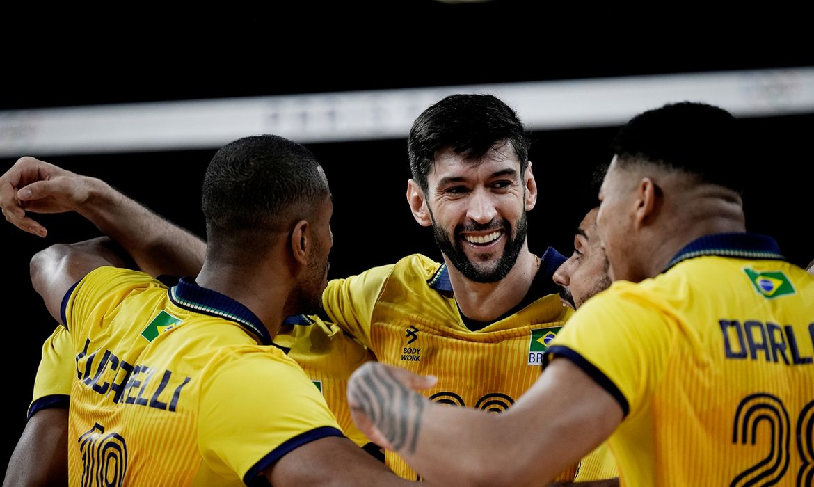 2024.07.31 - Jogos Olímpicos Paris 2024 - Vôlei masculino - Brasil enfrenta a Polônia na segunda partida da fase de grupos. -  Foto: Alexandre Loureiro/COB