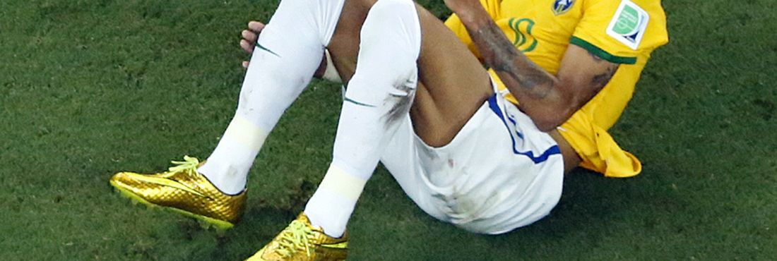Neymar está fora da Copa pois terá que passar por cirurgia na vértebra