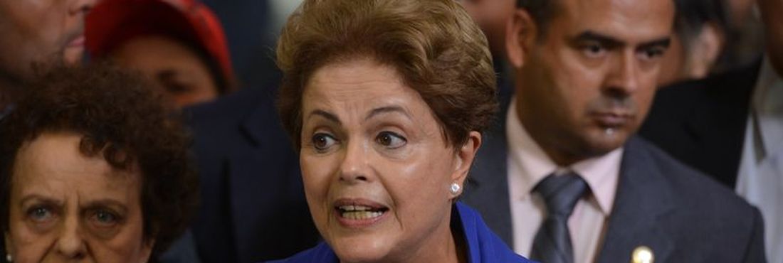 Dilma Rousseff sanciona Lei do Feminicídio (9 de março de 2015)