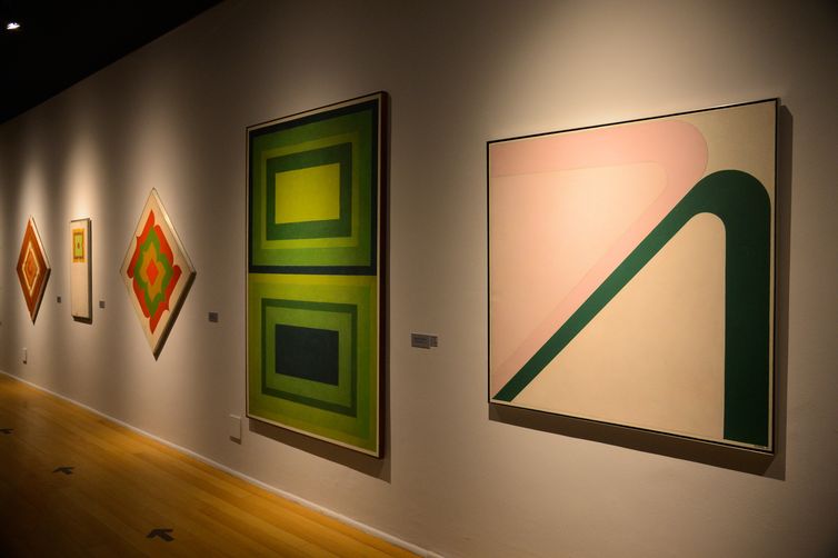 Tomaz Silva/Agência Brasil Centro Cultural Banco do Brasil do Rio de Janeiro reabre com exposição do artista Ivan Serpa.