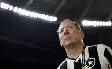 Empresário e proprietário do Botafogo, John Textor, antes de partida da equipe contra o Vasco pelo Campeonato Brasileiro
05/11/2024 REUTERS/Ricardo Moraes