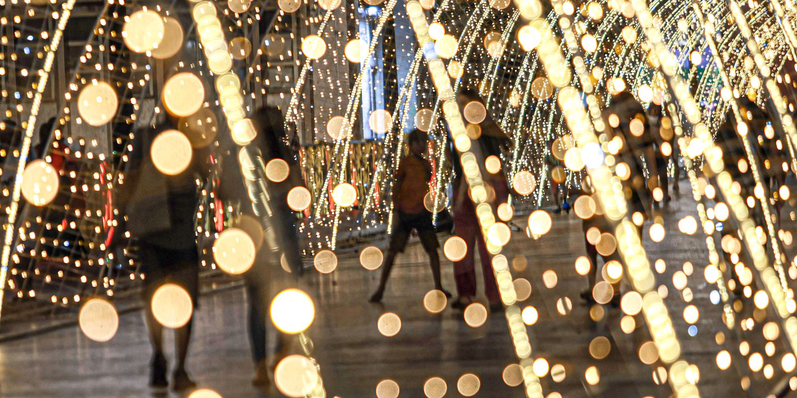 Espetáculos e desfiles natalinos agitam Porto Alegre até 4 de janeiro com programação gratuita e atrações especiais