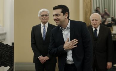 Primeiro-ministro grego, Alexis Tsipras, anuncia referendo sobre acordo com credores