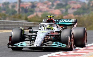 Lewis Hamilton participa dos treinos do GP da Hungria