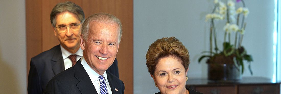 A presidenta Dilma Rousseff recebe o vice-presidente dos Estados Unidos, Joe Biden