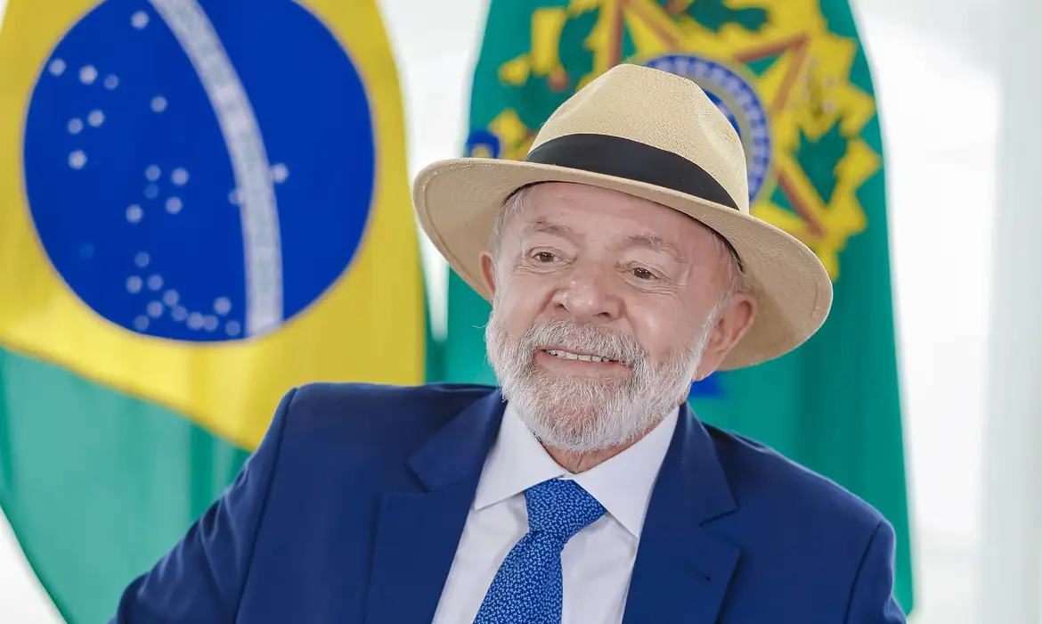 Brasília (DF), 07/01/2025 - Presidente da República, Luiz Inácio Lula da Silva, durante sanção do Projeto de Lei nº 1970/2019, que institui a Política Nacional para o Manejo Sustentável, Plantio, Extração, Consumo, Comercialização e Transformação do Pequi e demais Frutos e Produtos Nativos do Cerrado. Foto: Ricardo Stuckert/PR