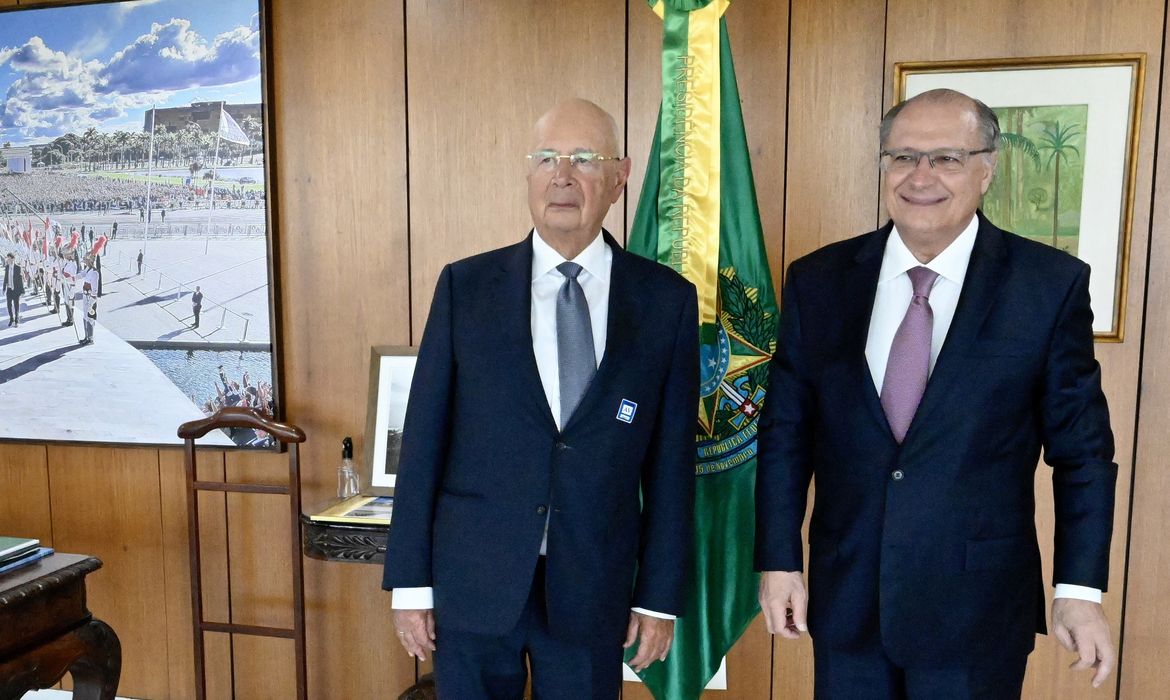 Brasília (DF), 17-05-2023 - Presidente da República em Exercício Geraldo Alckmin durante encontro com Klaus Schwab Fundador e Presidente Executivo do Fórum Econômico Mundial . Foto: Cadu Gomes/VPR