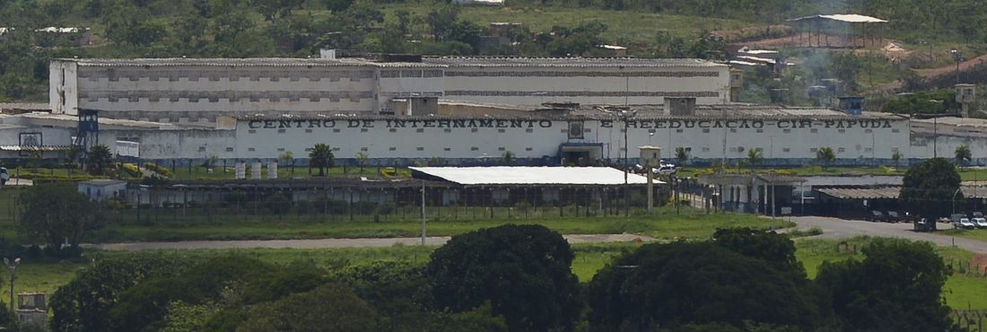 Complexo da Papuda Condenados da Ação Penal 470, trazidos pelo avião da Polícia Federal (PF), foram levados para o complexo penitenciário da Papuda, no Distrito Federal