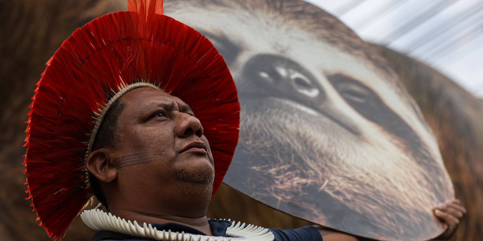 Indígenas pedem participação nos debates em manifestação na pré-COP30