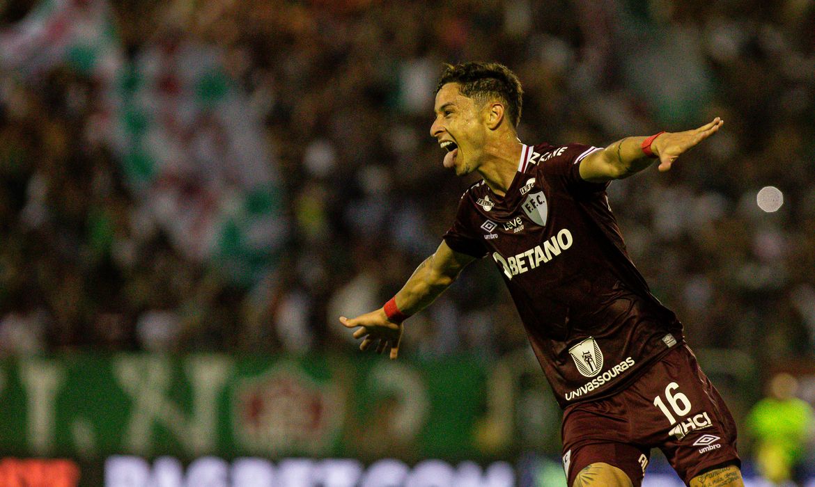 Diogo Barbosa marca nos acréscimo e garante vitória por 1 a 0 do Fluminense contra o Fortaleza, em 03/09/2023