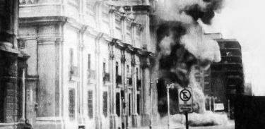 Golpe de 11 de setembro de 1973 no Chile; Bombardeio do palácio presidencial