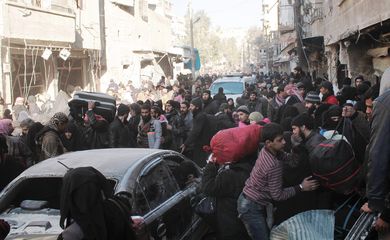 Evacuação de civis em Aleppo