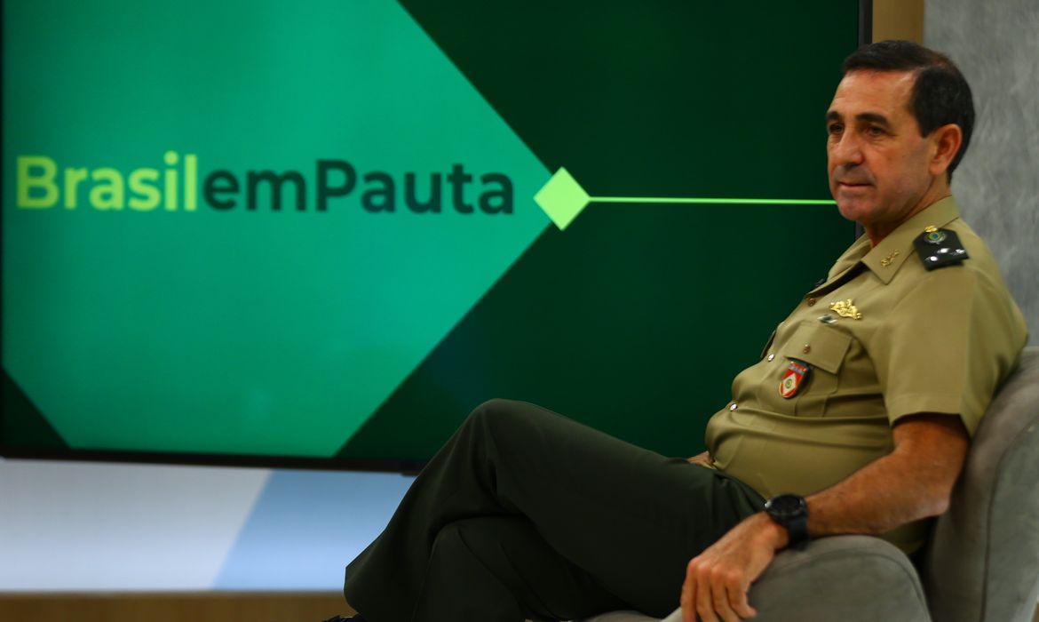 O diretor de Serviço Militar do MD, General de Divisão Vinicius Ferreira Martinelli, participa do programa Brasil em Pauta na TV Brasil