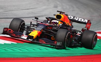 Steiermark Grand Prix - Max Verstappen lidera primeiro treino para GP da Estíria - Red Bull - piloto