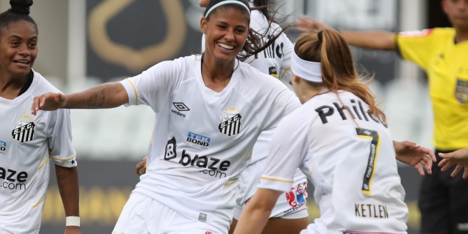 Goleadas de Santos e Cruzeiro marcam o domingo no Brasileirão Feminino