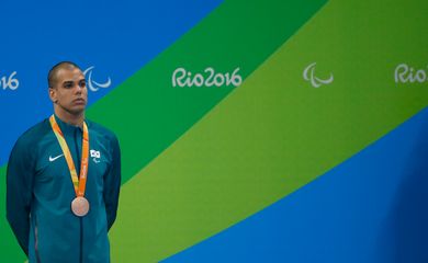 Rio de Janeiro - Brasileiro André Brasil conquista bronze nos 100m borboleta S10 nos Jogos Paralímpicos Rio 2016, no Estádio Aquático. (Fernando Frazão/Agência Brasil)
