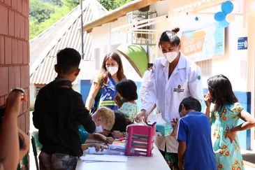 Informações confiáveis permitem ao governo desenvolver ações específicas, como vacinação de crianças indígenas -Rovena Rosa/Agência Brasil