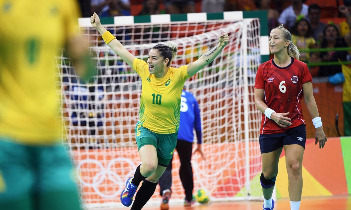 Brasil vence no handebol a atual campeão olímpica, Noruega, por 31 a 28