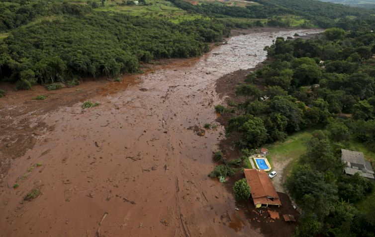 A house is seen in an area next to a dam owned by Brazilian miner Vale SA that burst, in Brumadinho, Brazil January 25, 2019. REUTERS/Washington Alves