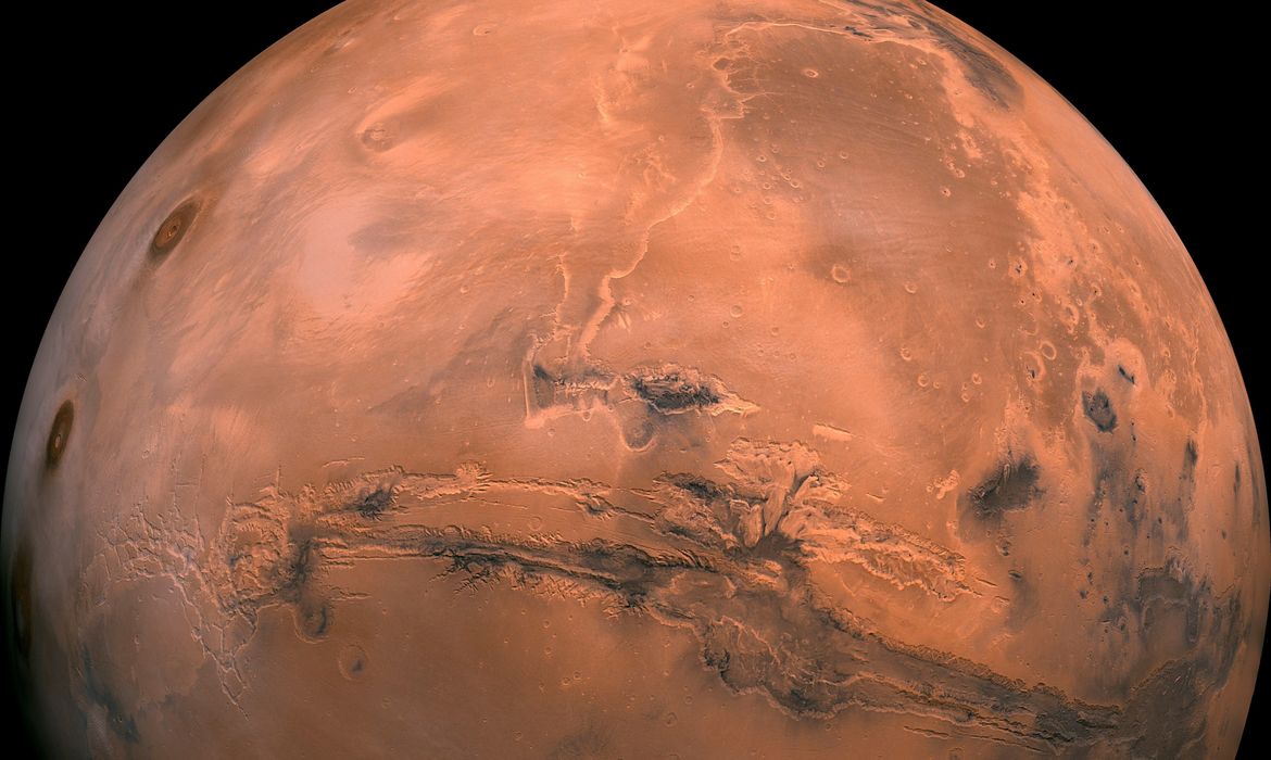 Cientistas italianos descobrem água em estado líquido em Marte