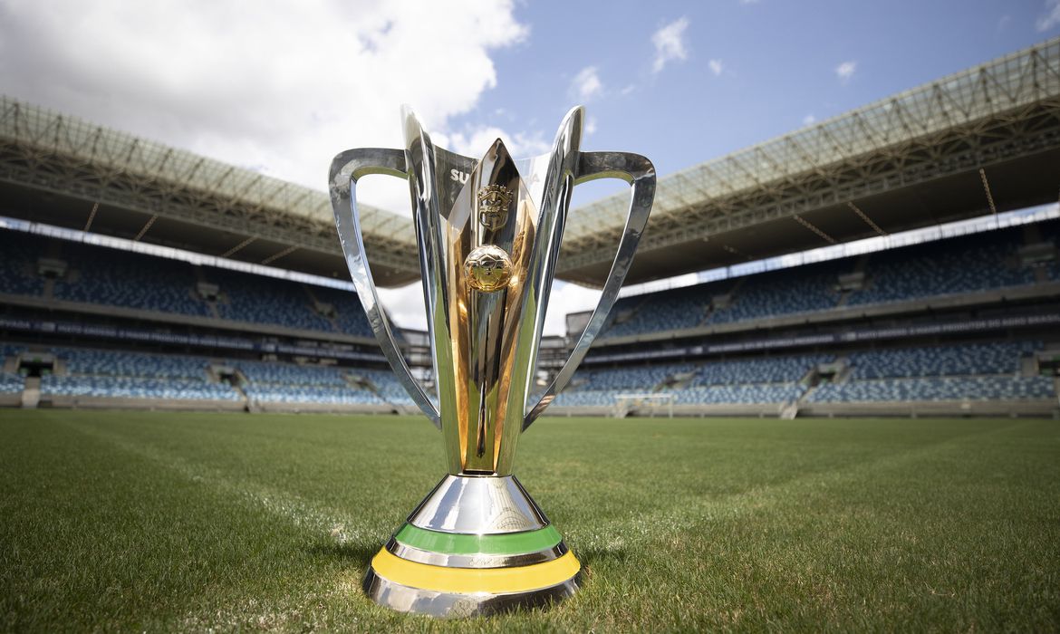 Supercopa do Brasil - taça - troféu - Arena Pantanal - 2022