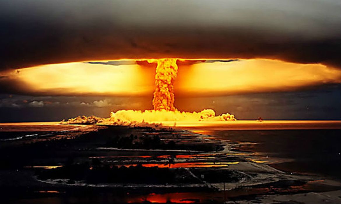 Os testes nucleares produzem efeitos arrasadores sobre a vida humana, a biodiversidade, o solo, os mares e a atmosfera