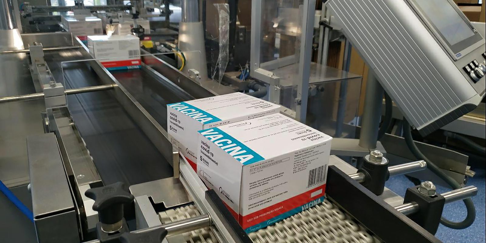 Fiocruz entrega mais 1,5 milhão de doses de vacina