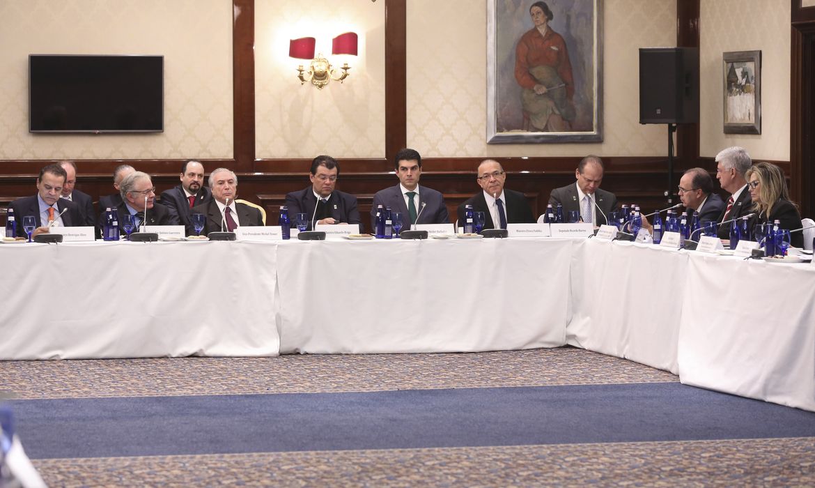 O vice-presidente Michel Temer reúne-se com ministros e empresários em Moscou (Romerio Cunha/Vice Presidência)