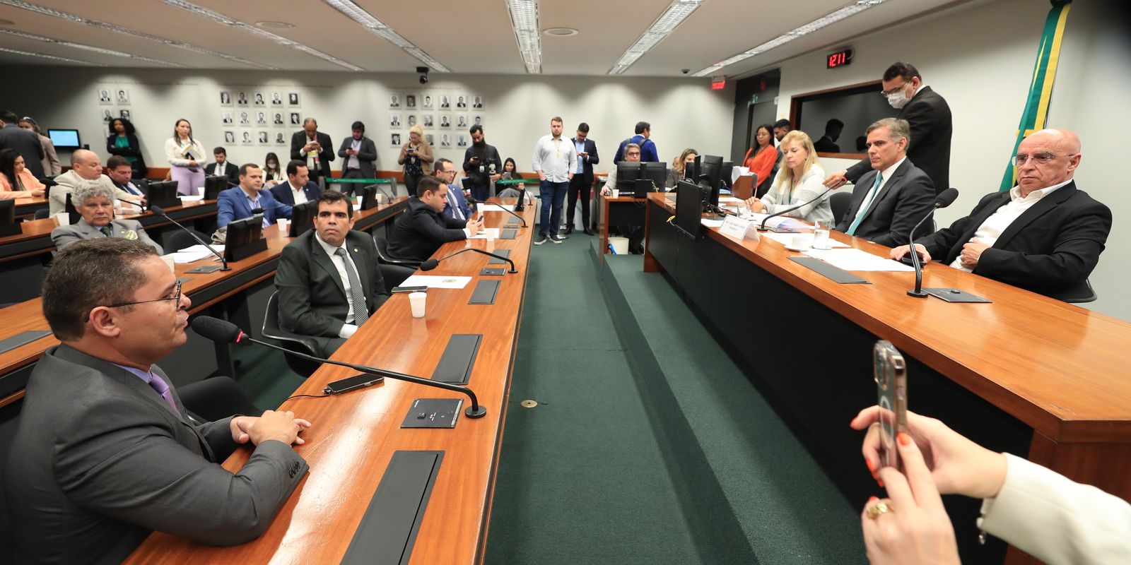 Conselho de ética da Câmara abre processo contra sete deputados 3 Conselho de ética da Câmara abre processo contra sete deputados