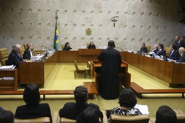 O Supremo Tribunal Federal (STF) realiza sessão plenária para julgamento de ações sobre a reforma trabalhista de 2017. 